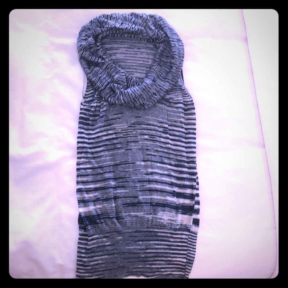 Beautiful knit Elie Tahari Cowl Neck sweater/tunic